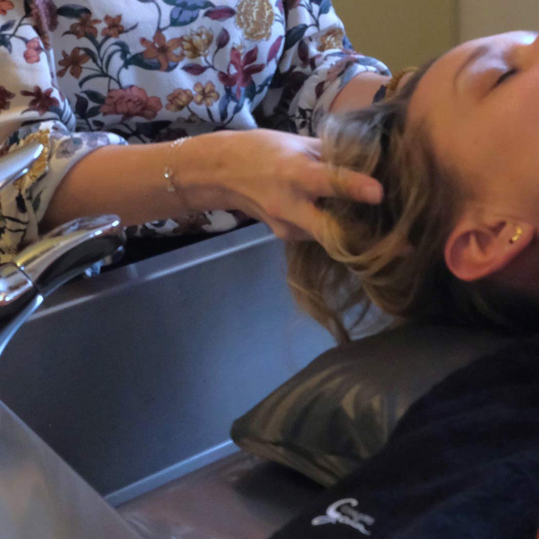 Modelages massage soins coiffure sion sur l ocean saint hilaire de riez vendee reflet et sens carine piffeteau